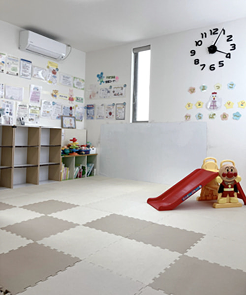 ひよっこわらばぁ内観